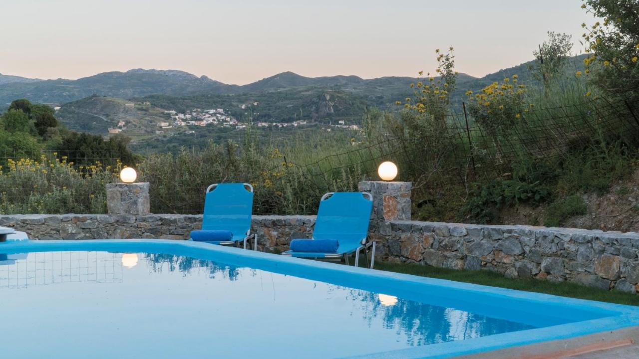 Villa Elia Lambiní Buitenkant foto