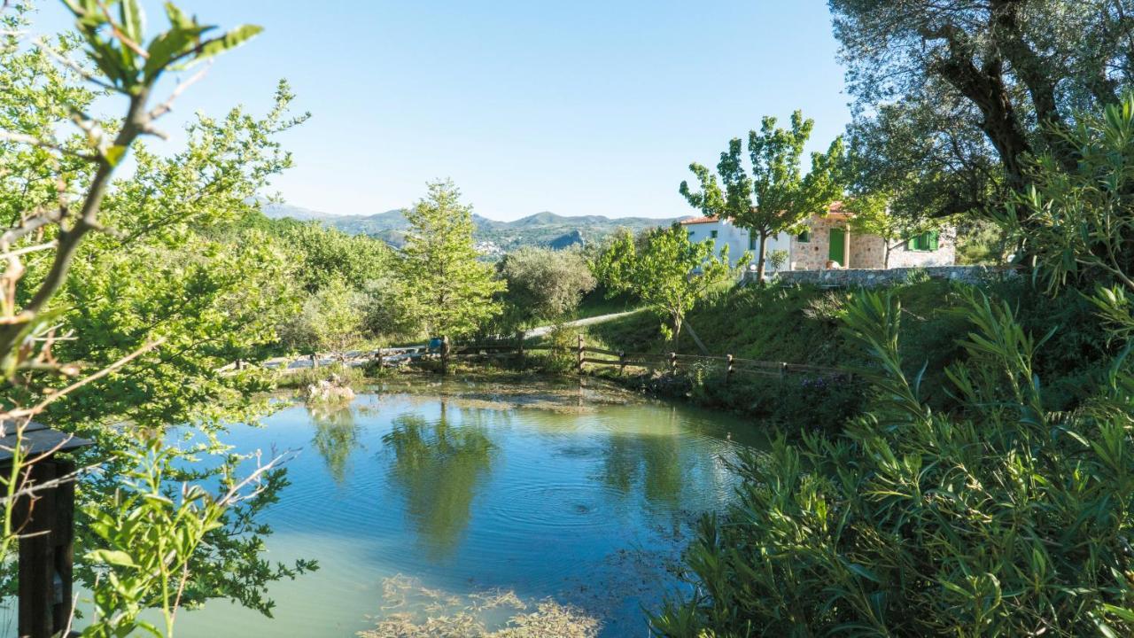Villa Elia Lambiní Buitenkant foto